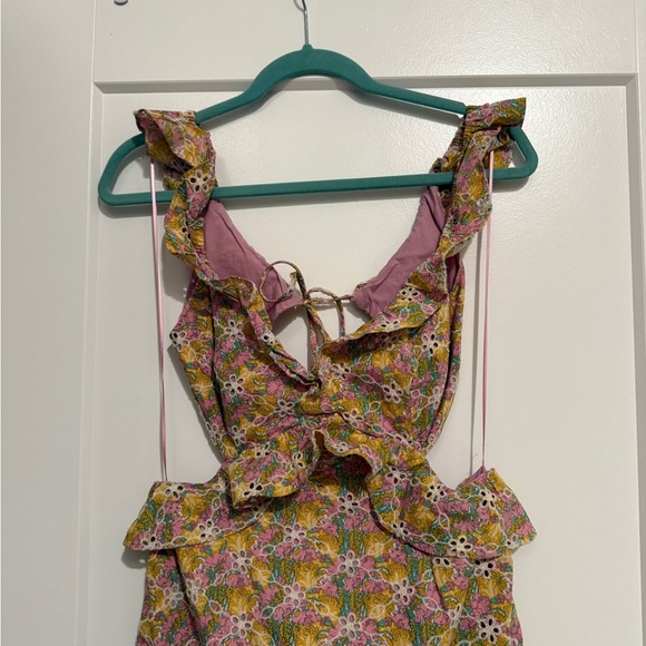 ASTR Floral Ruffle Dress - Picture 4 of 7